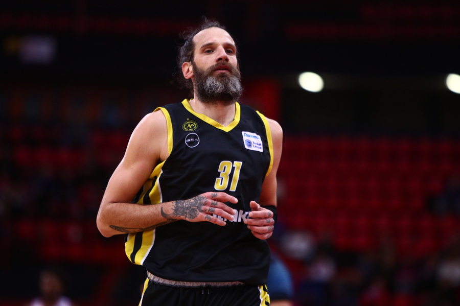 Χάρης Γιαννόπουλος: Τέλος εποχής για τον Έλληνα φόργουορντ (video)