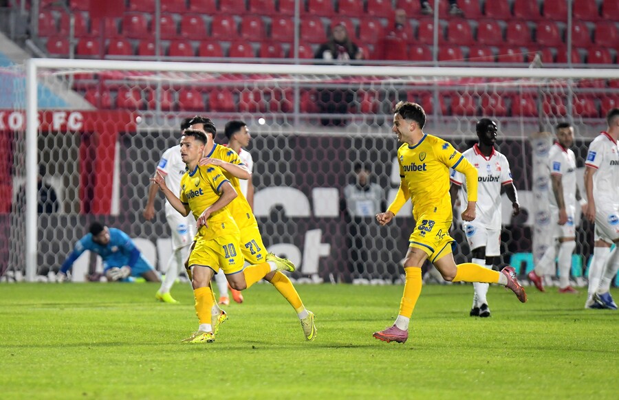 Πανσερραϊκός – Παναιτωλικός 0-1: Μεγάλο «διπλό» για τους Αγρινιώτες που «βλέπουν» οκτάδα, από το κακό στο χειρότερο τα «λιοντάρια» (video)