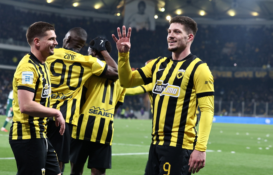 Με φόρα απ' την «τεσσάρα» η ΑΕΚ