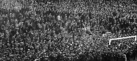 Όταν 300.000 θεατές «κατέλαβαν» το Γουέμπλεϊ: Ο τελικός που έγραψε ιστορία! (video)