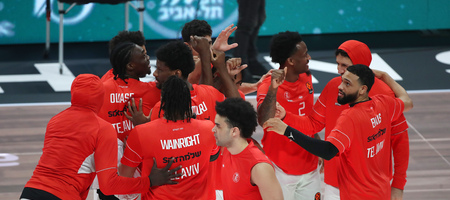 Γιανάι για το επεισόδιο στο T-Center με οπαδό: «Κάνω πιλάτες, οπότε στάθηκα όρθιος»