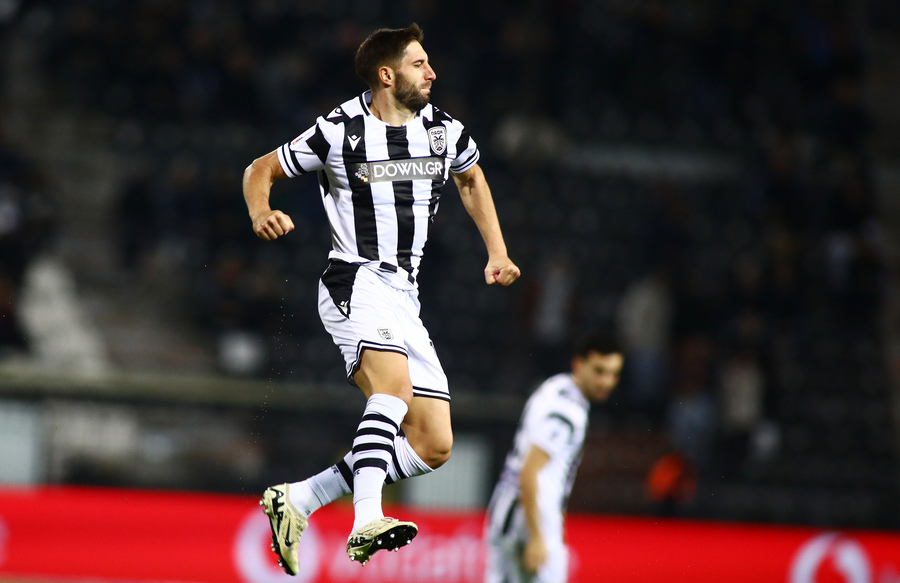 Ιβανούσετς: «Συνδέομαι όλο και περισσότερο με τους συμπαίκτες μου»