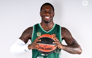 Media Day για… έναν! Η ξεχωριστή φωτογράφιση του Κέντρικ Ναν