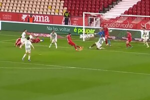 Ρίο Άβε: Έχασε τη νίκη στο 90+10’ σε φινάλε-θρίλερ (video)