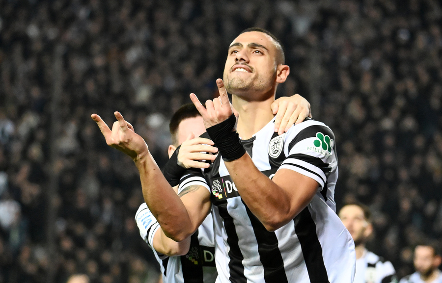 «Η Οβιέδο θέλει να αποκτήσει τον Γιακουμάκη τον Ιανουάριο»