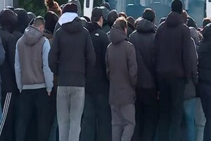 Μπενφίκα: 200 οπαδοί για εξηγήσεις στο προπονητικό κέντρο της ομάδας