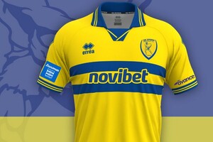 Παναιτωλικός: Ξανά διαθέσιμες οι επετειακές φανέλες