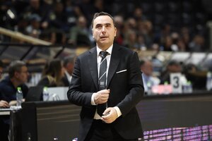 Μπούτσκος: «Περήφανος για τους παίκτες μου, είχαμε δίψα για την πρόκριση»