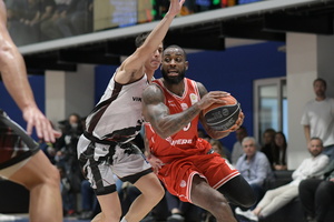 Βίκος Ιωαννίνων - Ολυμπιακός 68-79: Ζορίστηκε αλλά πέρασε από τα Γιάννενα (videos)