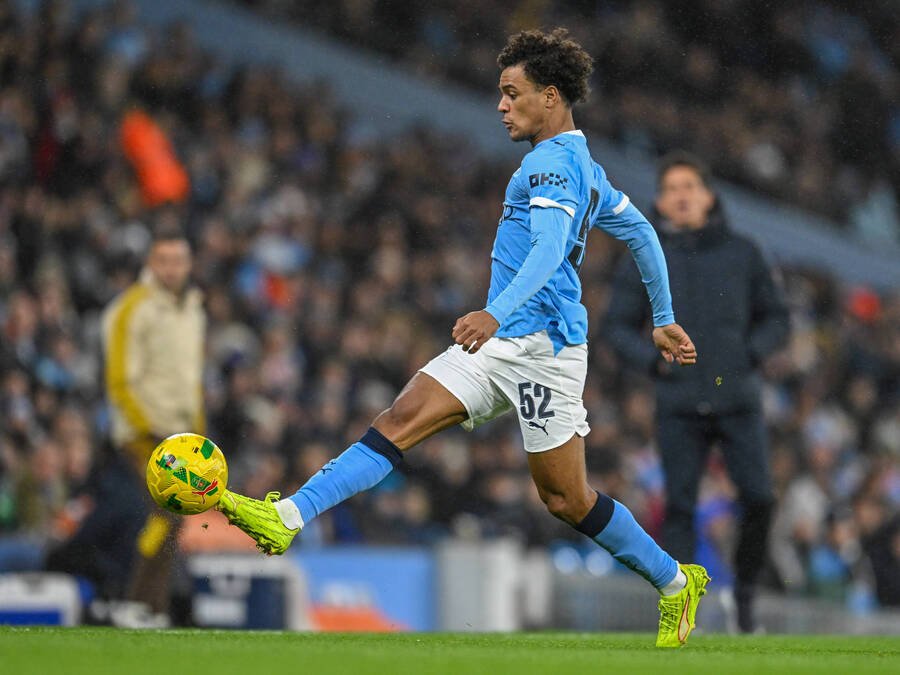 Φούλαμ: Αποκτά τον Μπομπ