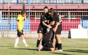 Τσάμπιονς Λιγκ Γυναικών:  «Τριάρα» στη Νέφτσι και πρωτιά ο ΠΑΟΚ (video)