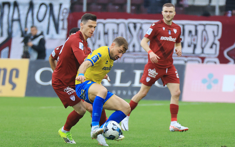 Ζόρισαν τα πράγματα για τους «βυσσινί»