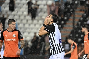 ΠΑΟΚ - ΟΦΗ 0-0: «Κόλλησαν» στη βροχή οι περσινοί φιναλίστ (video)