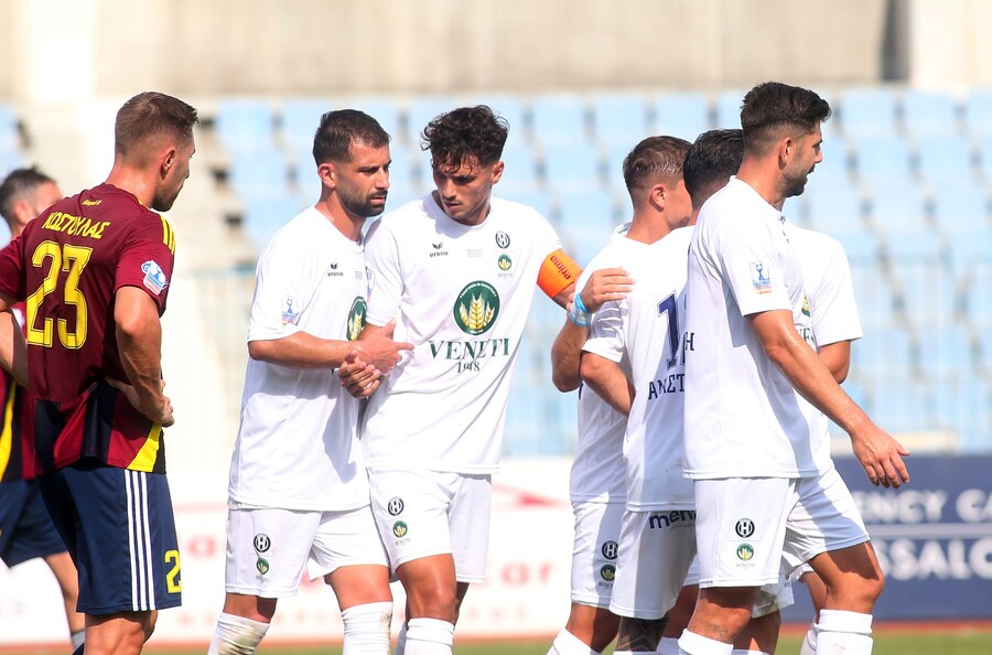 Σε ουδέτερo στη Νεάπολη