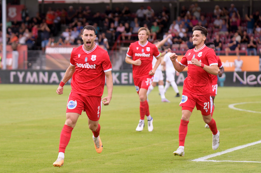 Πανσερραϊκός – ΠΑΣ Γιάννινα 3-2: Λύτρωση στο 90’ για τα «λιοντάρια»