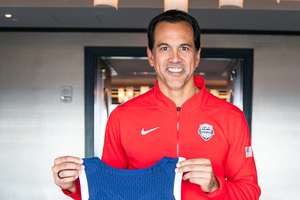 Και επίσημα προπονητής της Team USA ο Έρικ Σποέλστρα (video)