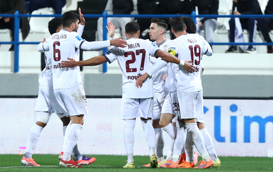 Οργανωμένοι ΑΕΛ Novibet κατά Νταβέλη: «Σώσε την ομάδα και πούλα!»