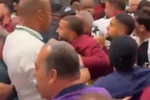 Εικόνες χάους με τη λήξη του Κορίνθιας-Παλμέιρας – Σοβαρά επεισόδια κατά την αποχώρηση των δύο ομάδων (video)