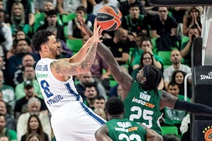 Η Εφές αποχαιρέτησε τον Βαμπ (photos)