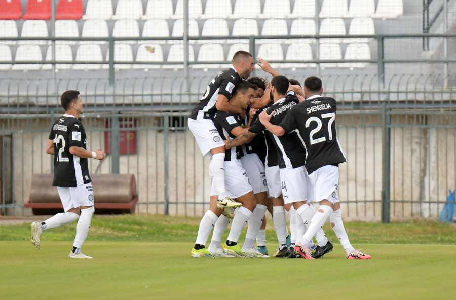 Πανσερραϊκός - ΟΦΗ 2-3: «Δραπέτευσαν» με... buzzer beater του Φούντα οι Κρητικοί