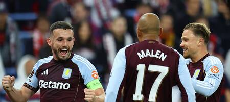 Άστον Βίλα: Έπιασε επίτευγμα του 1919!