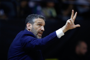 Ναβάρο: «Ομάδα με εξαιρετικά υψηλό επίπεδο physicality και έμπειρο προπονητή η ΑΕΚ»