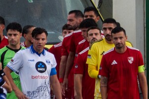 Ελλάς Σύρου - ΠΑΣ Πύργος 0-0: Κόλλησαν στη λάσπη