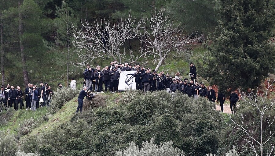 Λεβαδειακός - ΟΦΗ: Γέμισαν με οπαδούς των Κρητικών οι γύρω λόφοι! (pics)