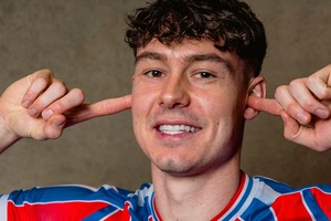 Κρίσταλ Πάλας: Τίναξε την μπάνκα στον αέρα για τον Στραντ Λάρσεν και ολοκλήρωσε την ακριβότερη μεταγραφή στην ιστορία της!