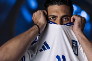 Εθνική Ελλάδος: Η νέα εντυπωσιακή εμφάνιση της «γαλανόλευκης»