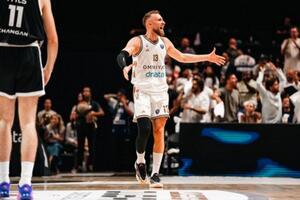 Ολοταχώς για τον τίτλο η Ντουμπάι, νίκησε ξανά την Παρτίζαν