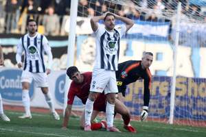 Super League 2: Μεγάλη γκέλα για τον Ηρακλή, ισόπαλο το ντέρμπι ανάμεσα σε Νίκη και Αναγέννηση, με νίκες συνέχισαν Πανιώνιος και Ελλάς Σύρου (video)