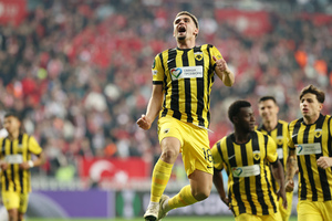 Μαρίν: Το γκολ στη Σαμψούντα υποψήφιο για κορυφαίο της league phase του Κόνφερενς Λιγκ (video)