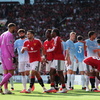 Μάντσεστερ Γιουνάιτεντ - Μάντσεστερ Σίτι 0-1: Με δέκα από το 23' οι «πολίτες» πήραν το ντέρμπι στο «Ολντ Τράφορντ»