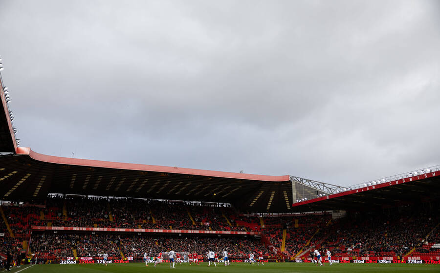 Τσάρλτον: Φίλαθλος «έχασε» τη ζωή του - Οριστική διακοπή στο ματς με την Πόρτσμουθ