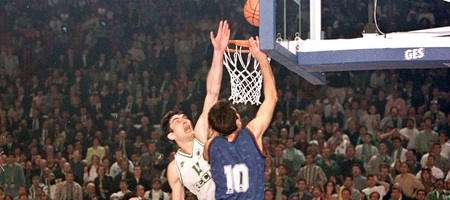 Marca για το πρώτο ευρωπαϊκό του Παναθηναϊκού: «30 χρόνια από τη μεγαλύτερη κλοπή στην ιστορία του ευρωπαϊκού μπάσκετ»