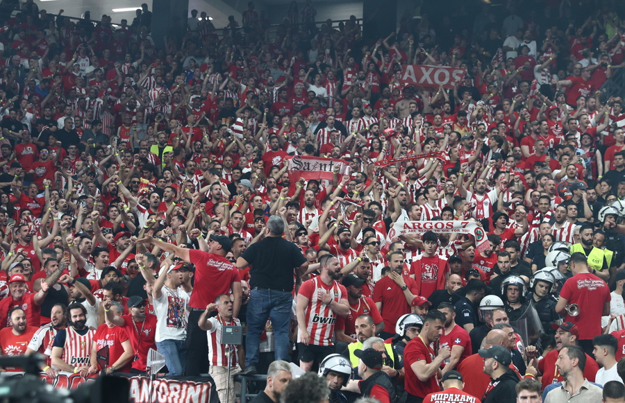 Final Four 2026: Φωτογραφίες από το «ερυθρόλευκο» ΟΑΚΑ