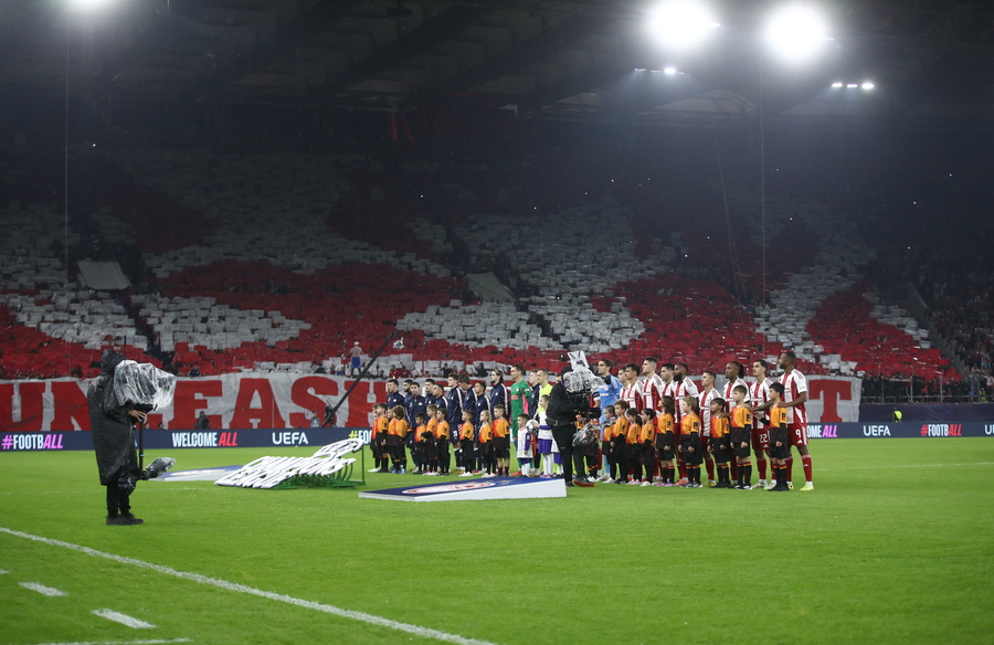 Ολυμπιακός: Το «ευχαριστώ» στον κόσμο για την παρουσία με Αϊντχόφεν (video)