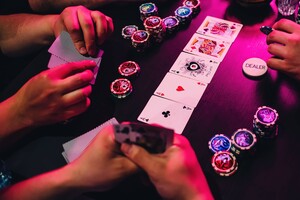 Βαριές «καμπάνες»  για τον παράνομο τζόγο: Πρόστιμα-μαμούθ και ποινές φυλάκισης έως 10 χρόνια