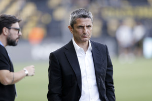 Λουτσέσκου: «Εσκεμμένη η αποβολή του Μιχαηλίδη, η ΑΕΚ έχει μεγάλη βοήθεια και ιδιαίτερη πολιτική δύναμη»