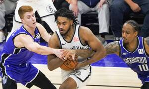 Μπακς: Απέκτησαν τον Καμ Τόμας