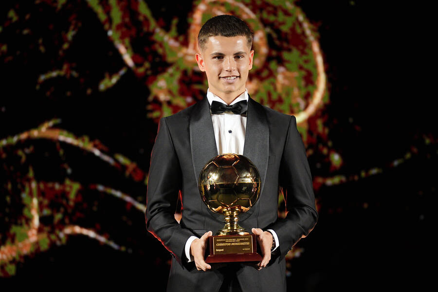 Στα χέρια του Μουζακίτη το βραβείο Golden Boy Web! (video)