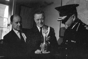 Συμπληρώθηκαν 60 χρόνια από την κλοπή του Παγκοσμίου Κυπέλλου - Το βρήκε ένας σκύλος!