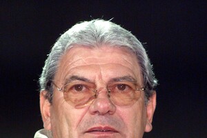 Έμεριχ Γένεϊ: «Εφυγε» από τη ζωή ο εμβληματικός προπονητής