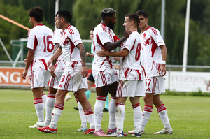 Ολυμπιακός - Αλ Τααβόν 2-1: Ωραίος, νεανικός και αήττητος