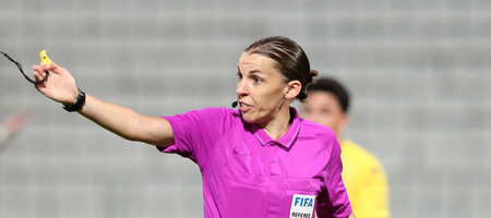 UEFA: Νέα υπεύθυνη διαιτησίας η Στεφανί Φραπάρ