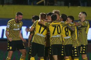 Άρης – Βόλος 2-0: «Καθάρισε» σ’ ένα τρίλεπτο με τους στόπερ του
