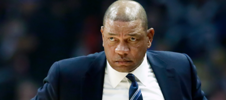 «Αποχωρεί από τους Μπακς ο Ντοκ Ρίβερς»