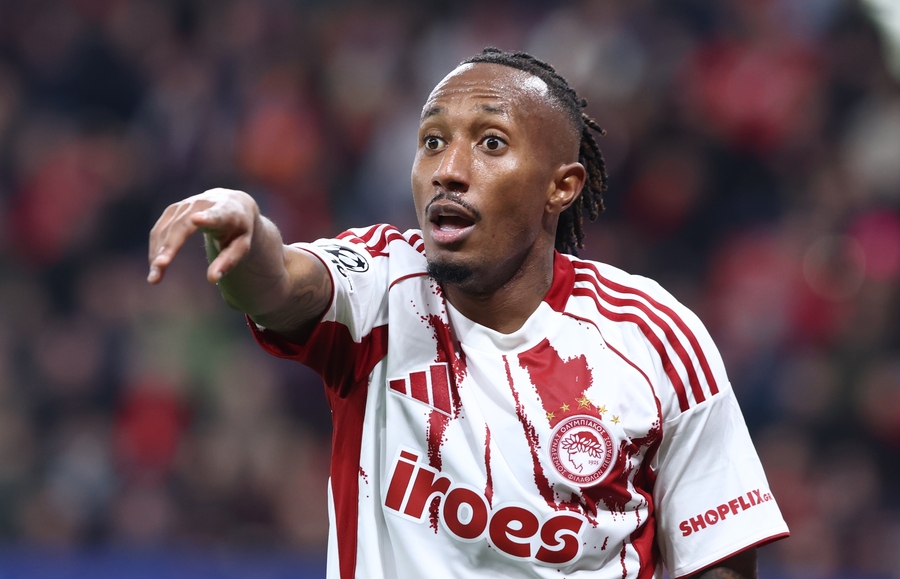 Ζέλσον Μαρτίνς: Τι είπε για τις φήμες που τον έστελναν στη Μίλαν το 2018