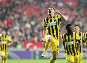 Κλειδώνει την οκτάδα με ενισχυμένες αποδόσεις!